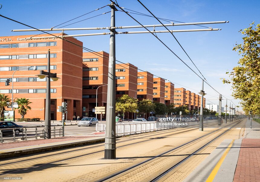 FACULTADES TARONGERS Y TRANVIA